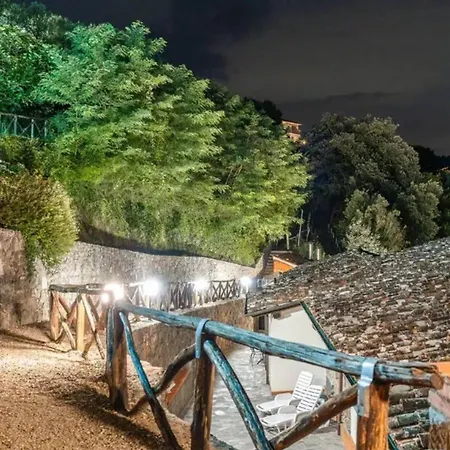 Charming With Shared Pool In Апартаменты Лоро-Чуффенна