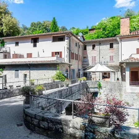 Апартаменты Charming With Shared Pool In *