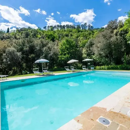 Apartment Charming With Shared Pool In *