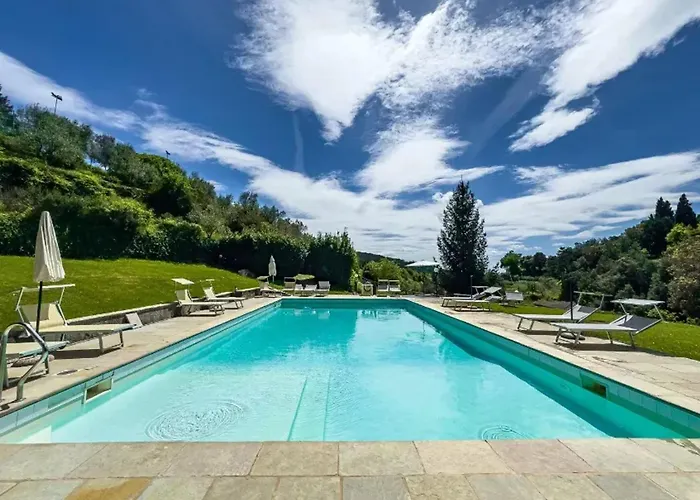 Apartman Charming With Shared Pool In *