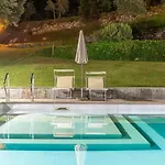 Charming With Shared Pool In Loro Ciuffenna
